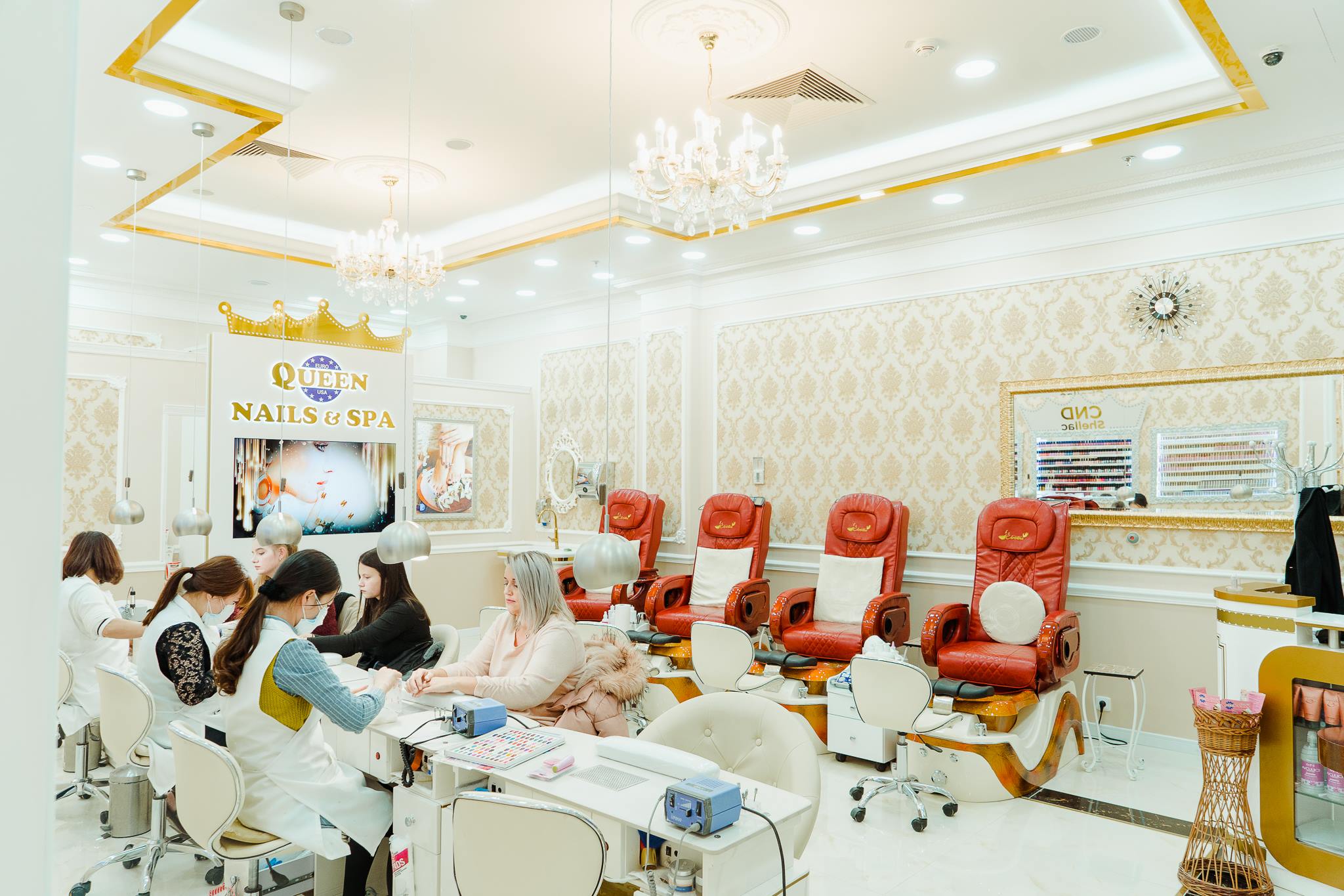 Interiér provozoven kosmetického studia EuroQueen Nails&Spa